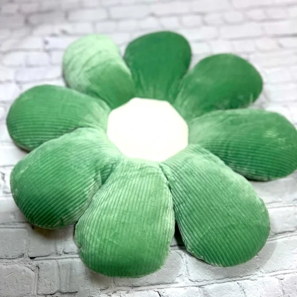 🌼Flower Pillow - Green & Cream - Picture 3 of 5